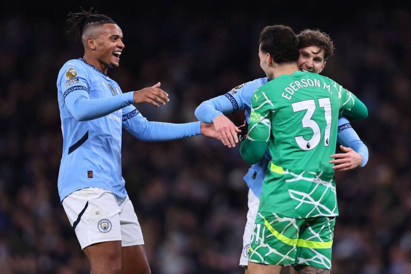 Hàng thủ: Sự linh hoạt là chìa khóa