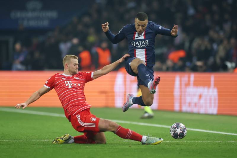 Cầu Thủ Chạy Cánh Hay Nhất - Những "Động Cơ Phản Lực" 2 Khi đôi chân làm nên thương hiệu